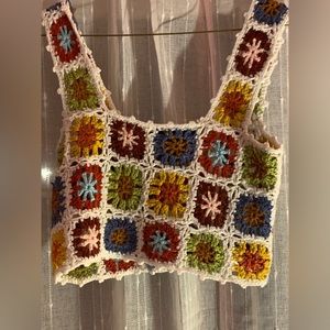 floral crochet tank 🌼